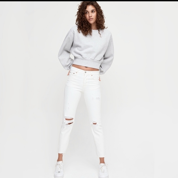 Levi's NWT white distressed wedgie size 31 - Picture 2 of 3